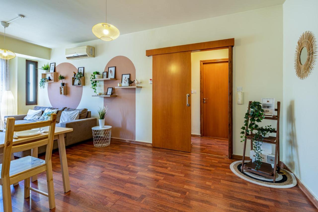 Celine'S 2 Bedrooms Apartment In Larnaca Center Экстерьер фото